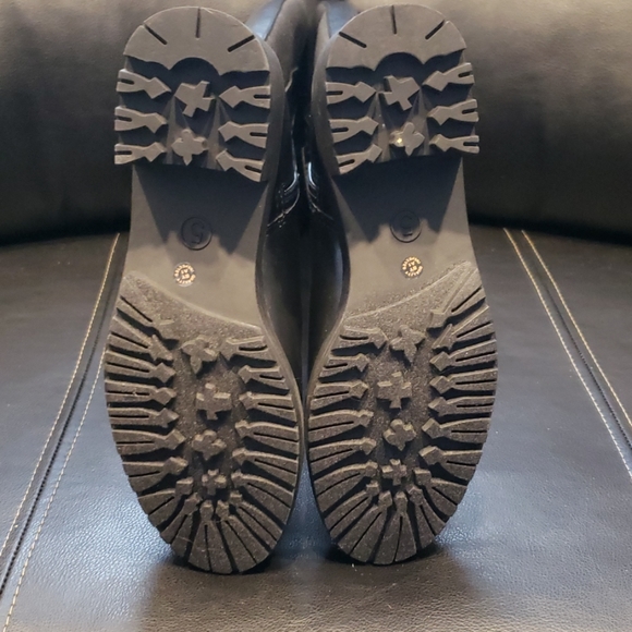 SOLD SOLD SOLD SOLD SOLD Womens Boots - Picture 3 of 7